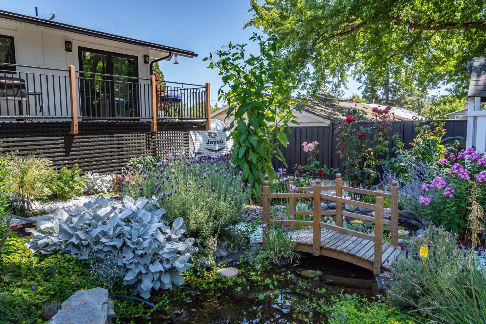 Hotel Chic Rv Retreat, Stunning Yard In Roseburg Exterior foto