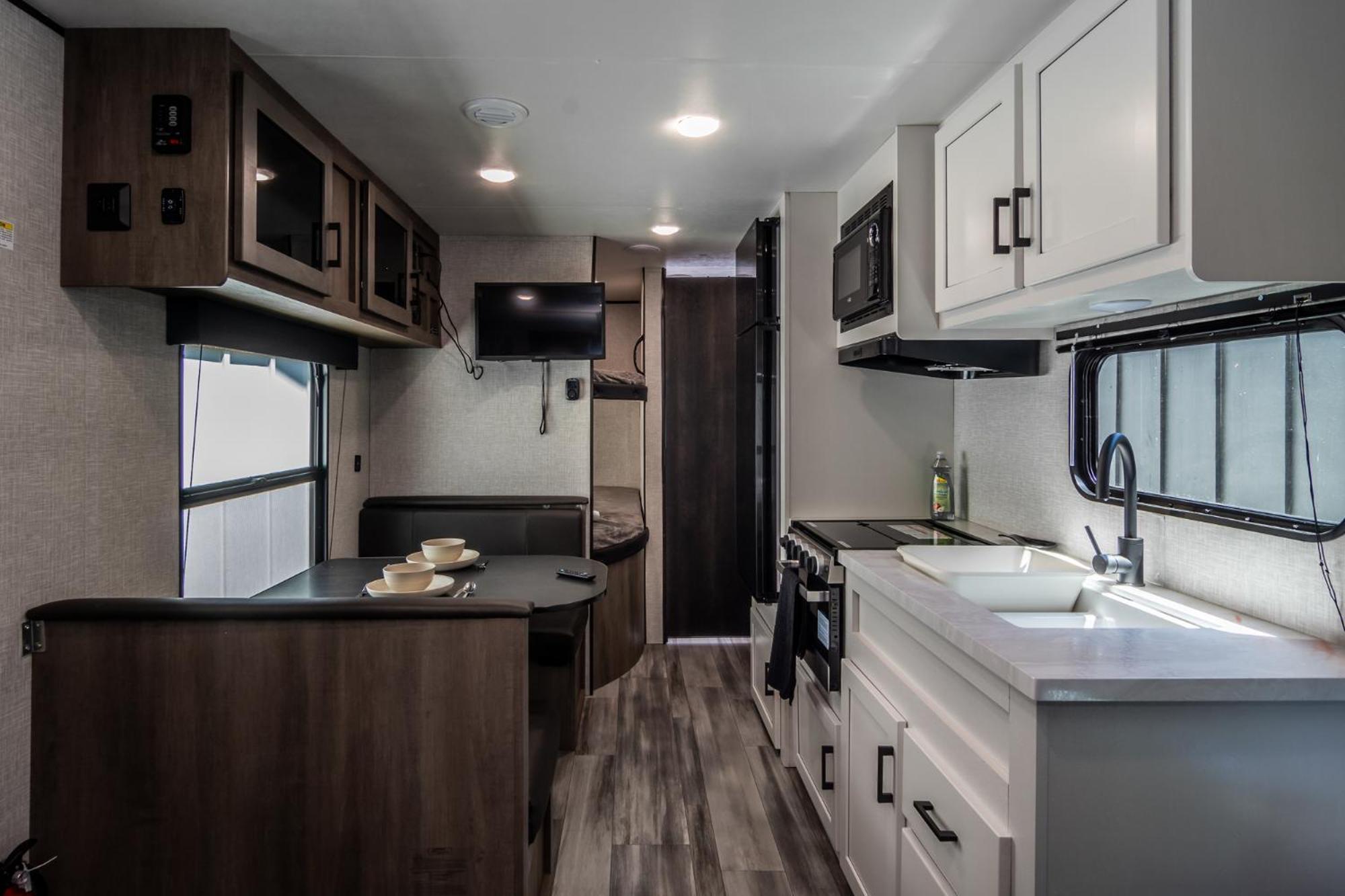 Hotel Chic Rv Retreat, Stunning Yard In Roseburg Exterior foto