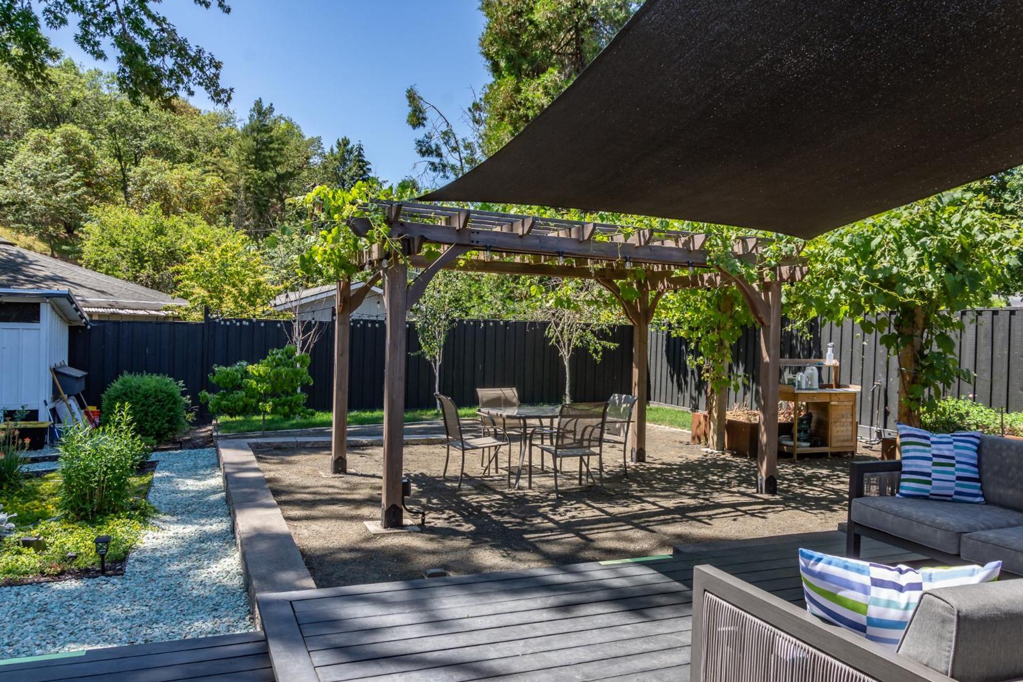 Hotel Chic Rv Retreat, Stunning Yard In Roseburg Exterior foto